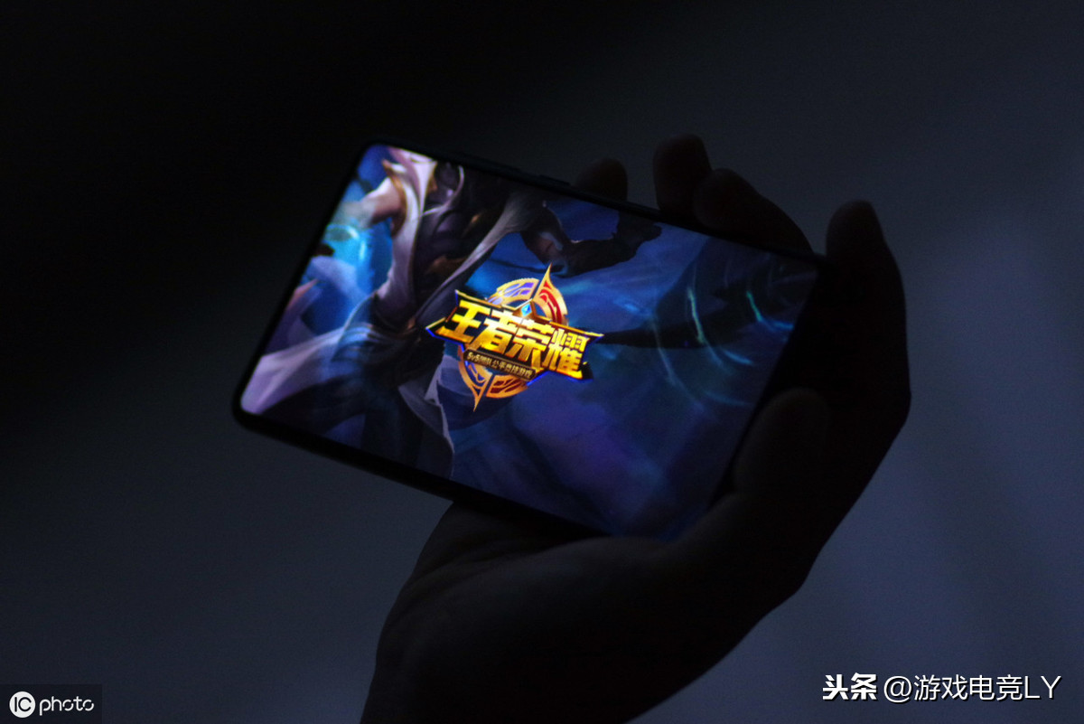 王者榮耀快速找回信譽分？避免連跪？氪就完了