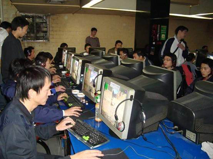 CSGO國服首測，陪伴我們青春的CS這19年發生了什麼？