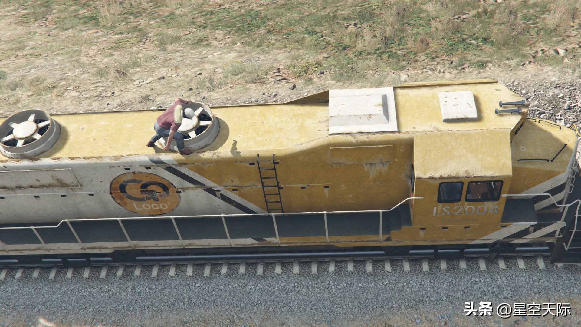 GTA5：任務讓崔佛開摩托車衝上火車，任務有點難，小星失敗好幾次