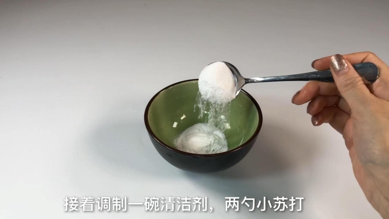 洗衣機3個月不清潔，衣服越洗越臟，一碗水徹底清潔洗衣機